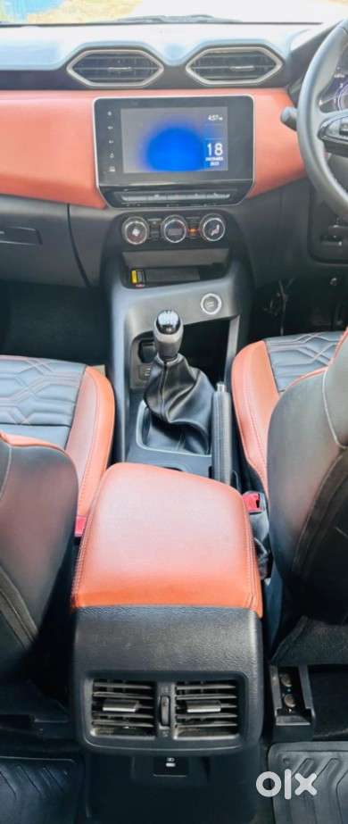 Nissan Magnite 1.0 Xv Turbo Dual Tone, 2024, Petrol