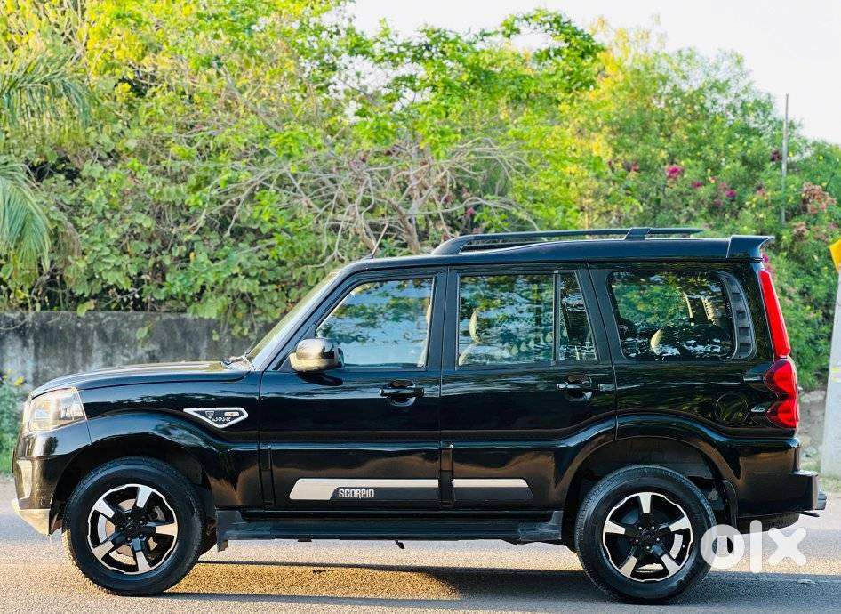 Mahindra Scorpio Classic 2.2 S 11 Mt 7 Str, 2024, Diesel