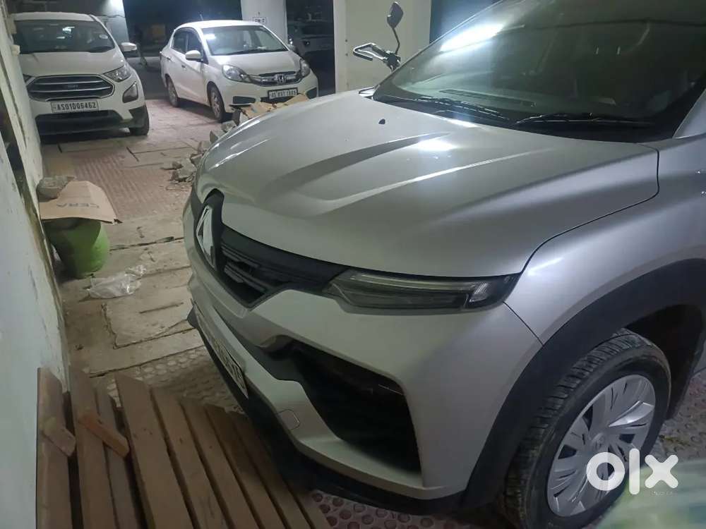Price Negotiable Renault Kiger Nov.2021base Model Petrol 45000 Km Run
