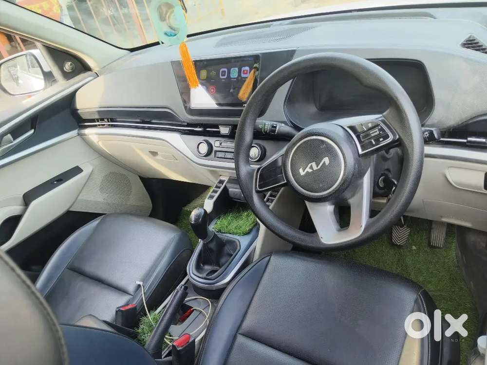 Kia Carens Diesel 2024 Year Luxury