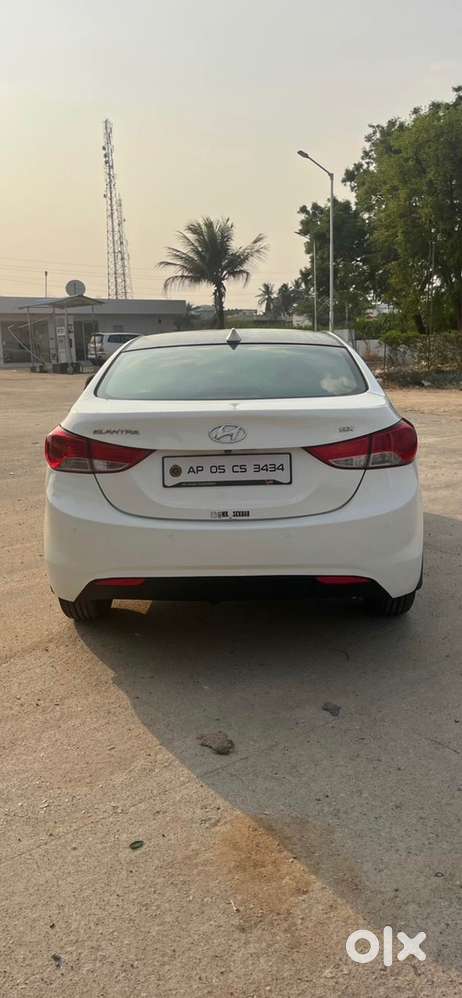 Hyundai Elantra Diesel 160000 Km Driven