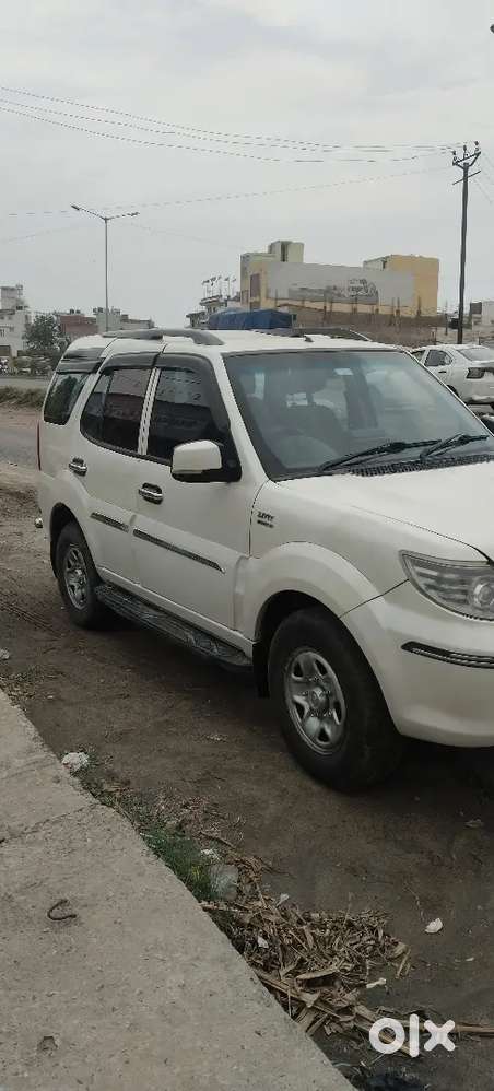 Tata Safari Storme 2015 Diesel 68000 Km Driven
