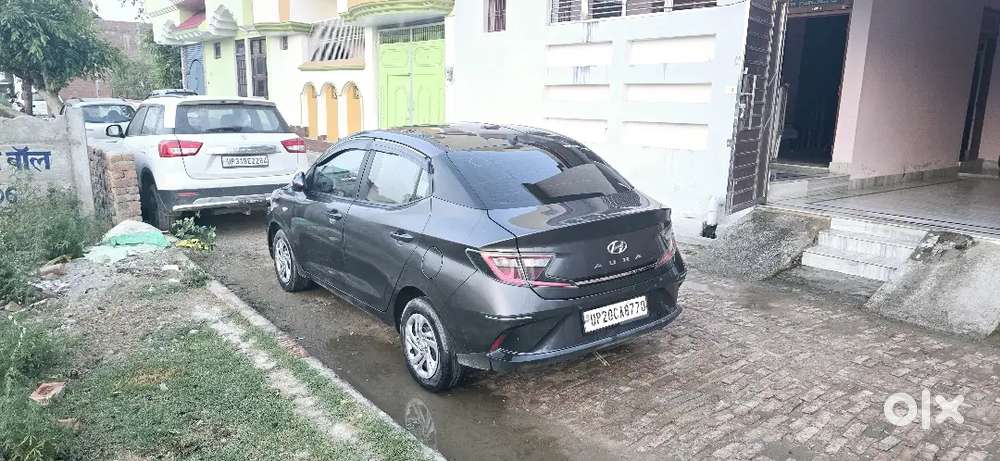Hyundai Aura 2022 Cng & Hybrids Well Maintained