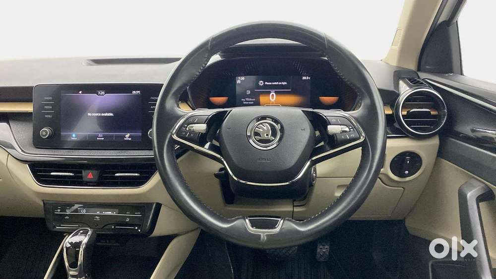 Skoda Slavia 1.0 Tsi Style At, 2022, Petrol