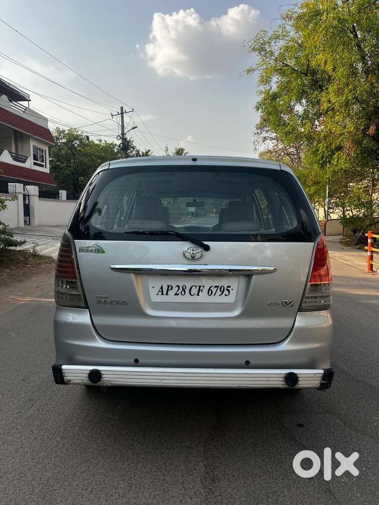 Toyota Innova 2.5 V 7 Str, 2010, Diesel