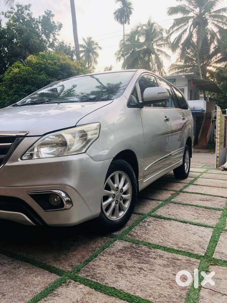 Toyota Innova 2.5 Z Diesel 7 Seater Bs Iv, 2014, Diesel
