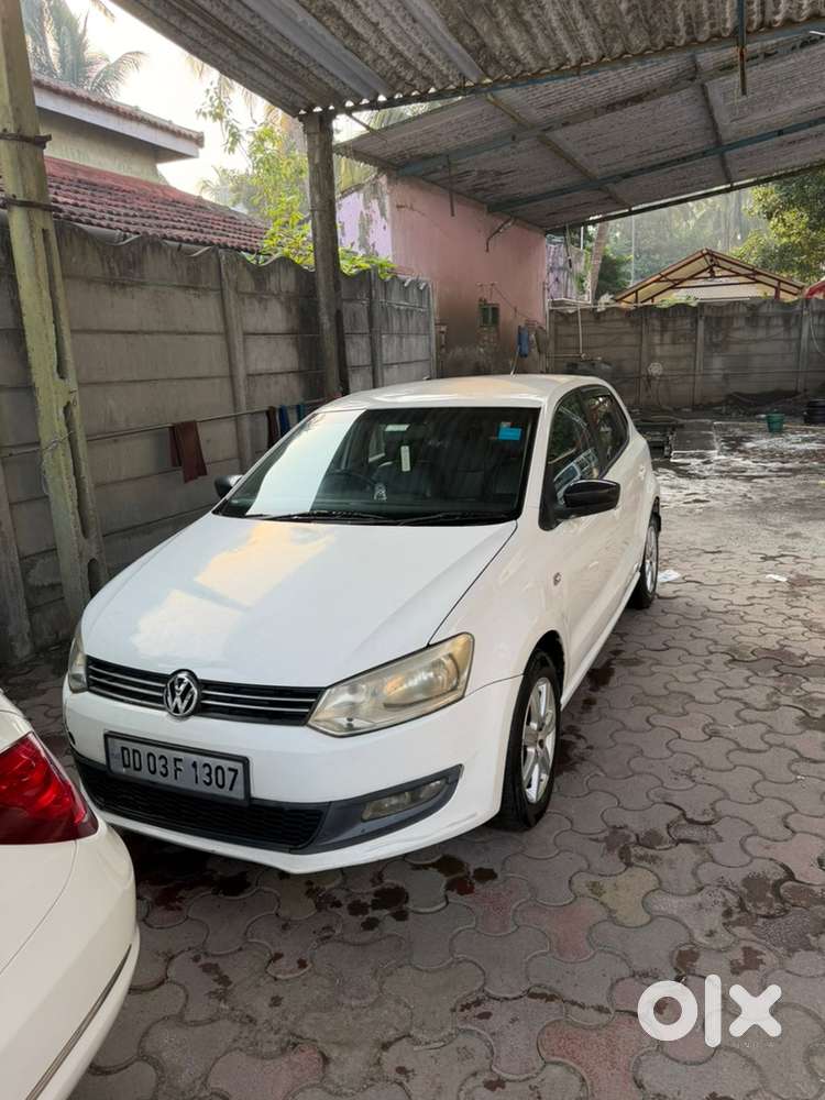 Volkswagen Polo Petrol Manual 2010