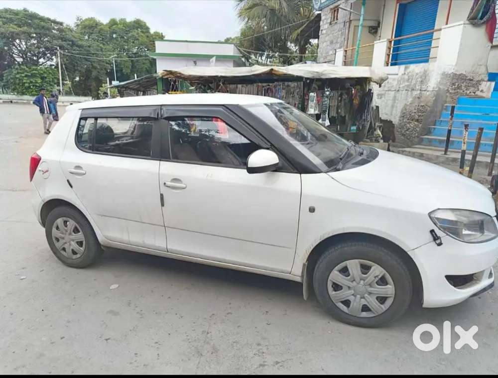 Skoda Fabia 2010 Petrol 64000 Km Driven