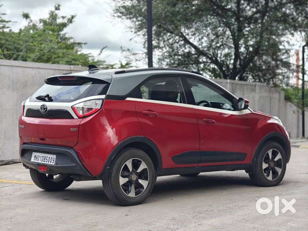 Tata Nexon 1.2 Revotron Xza Plus Dualtone, 2018, Petrol