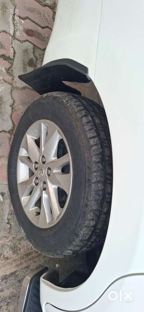 Toyota Innova Crysta 2.4 Gx Mt, 2023, Diesel