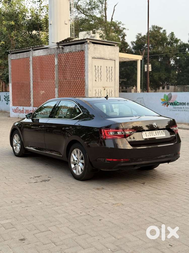 Skoda Superb 2.0 Tsi At L&k, 2018, Petrol