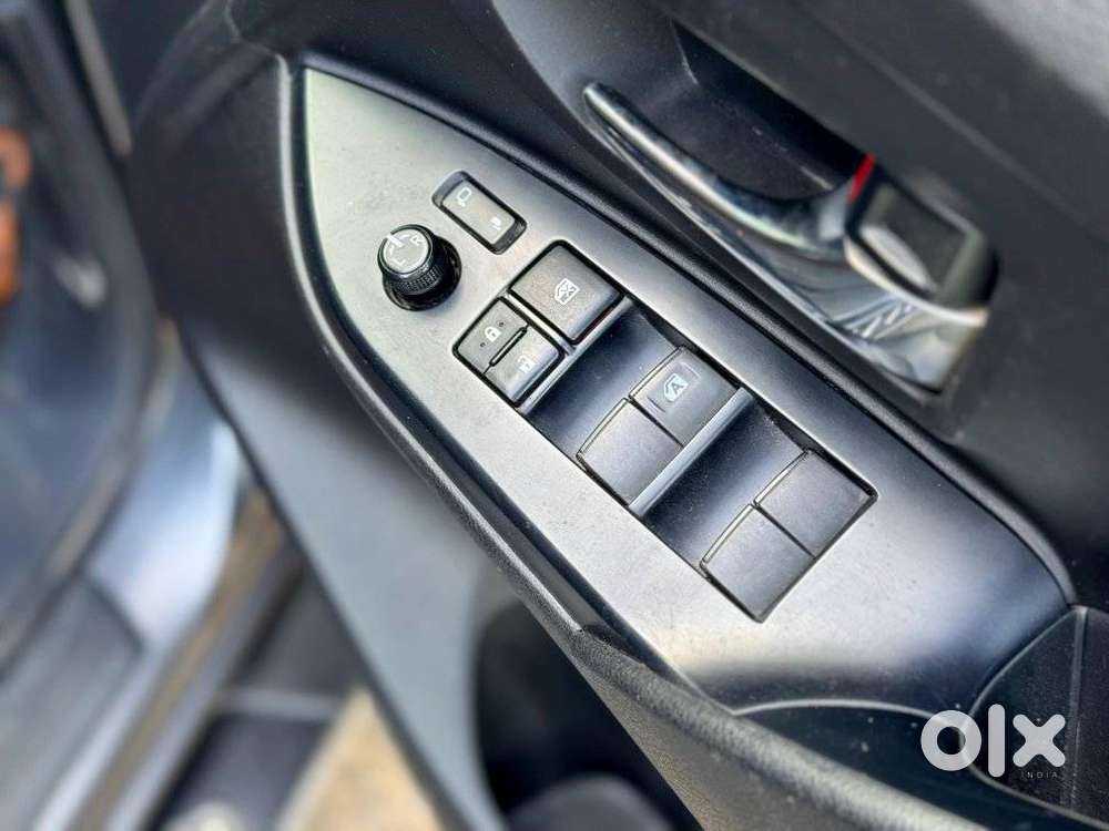 Toyota Innova Crysta [2016-2020] 2.4 Gx At 7 Str, 2022, Diesel