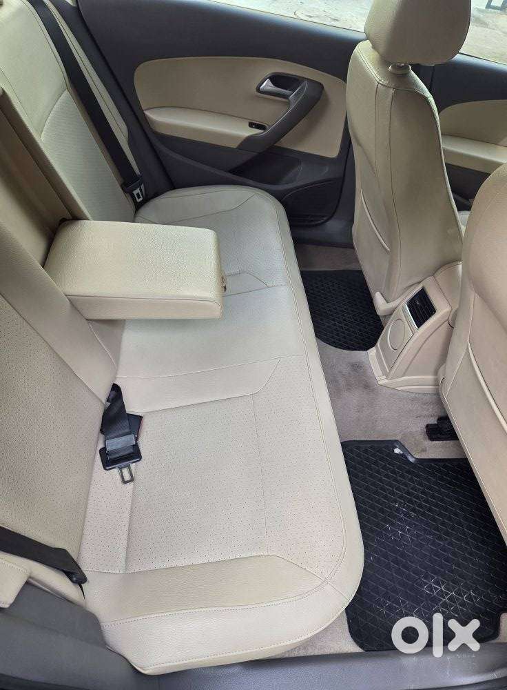 Volkswagen Vento 1.6 Highline, 2016, Petrol