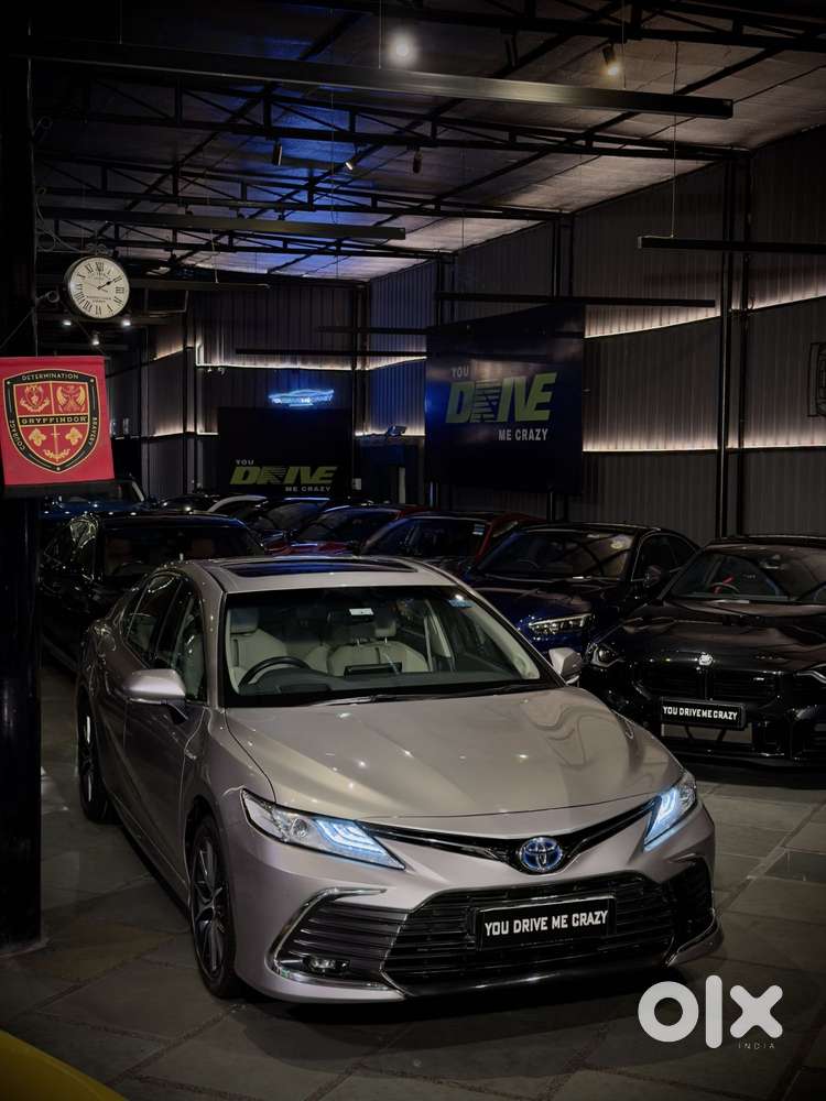 Toyota Camry Hybrid, 2023, Petrol