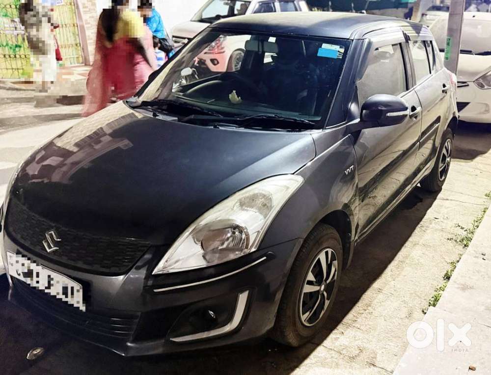 Maruti Suzuki Swift Vxi Abs Bsiv, 2016, Petrol