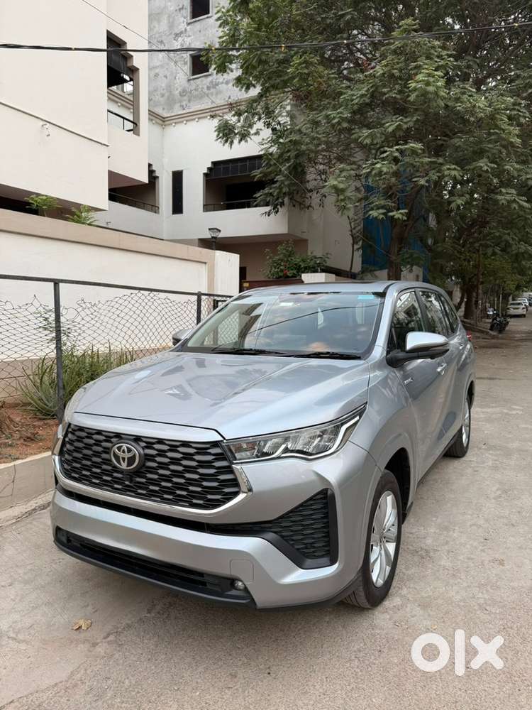Toyota Innova Hycross 2023 Petrol 53000 Km Driven