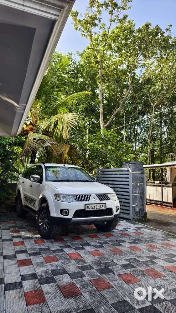 Mitsubishi Pajero Sport 2012 4x4 Original Kerala Registration