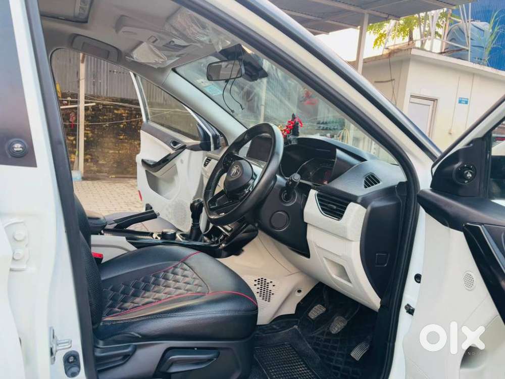 Tata Nexon 1.2 Revotron Xz Plus (s), 2023, Petrol