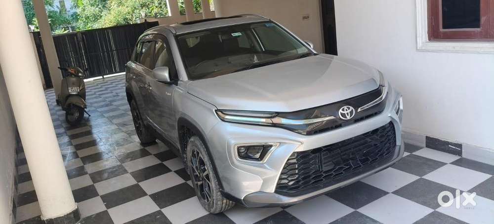 Toyota Hybrid Automatic 2025