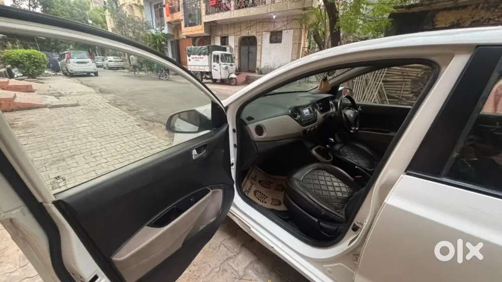 Hyundai Xcent 2015 Petrol Model