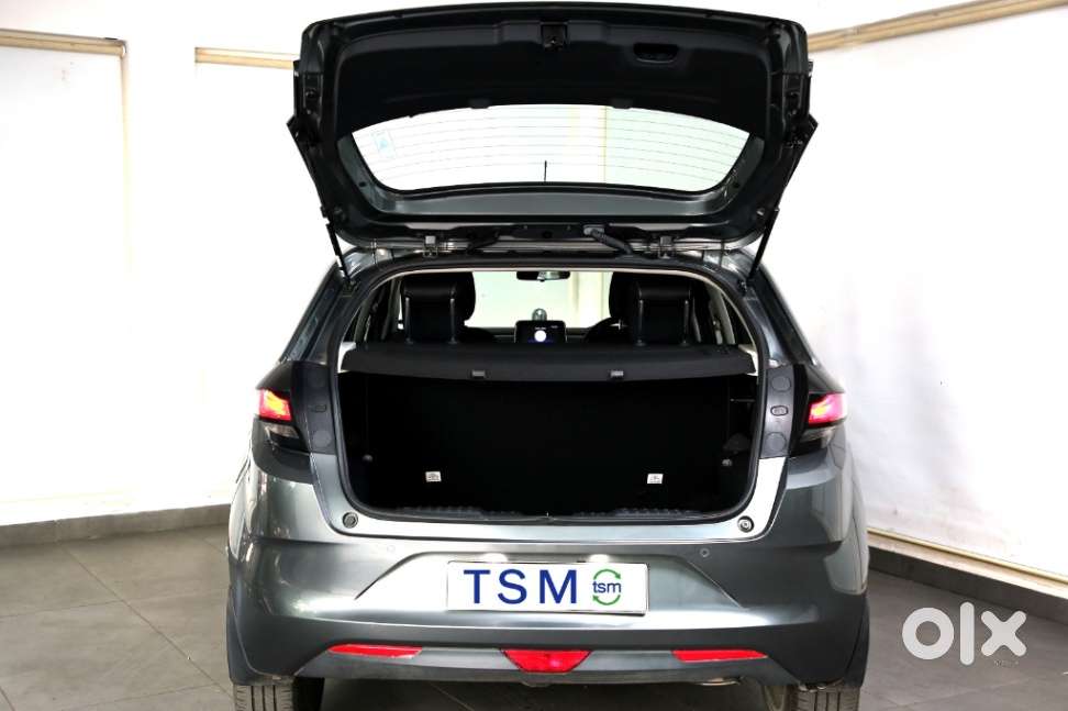 Tata Altroz 1.2 Xza Plus, 2023, Petrol