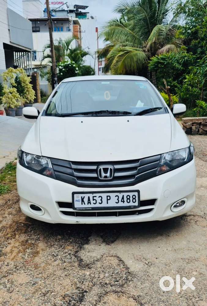 Honda City 1.5 V Mt – 2010 Model  ₹2.49 Lakh
