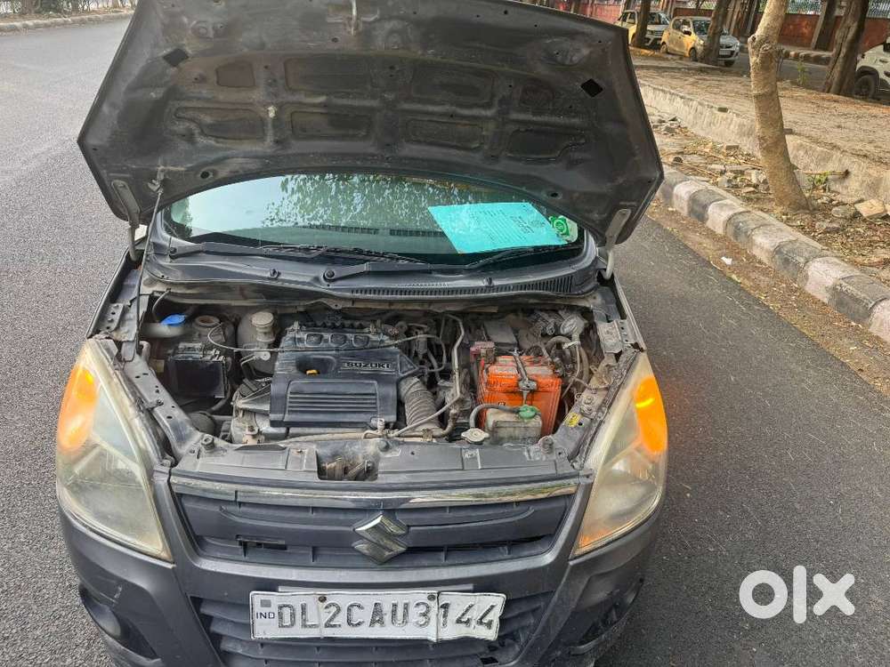 Wagonar Lxi Cng Fitted Mg-grey Colour Registration Upto 10/10/2029