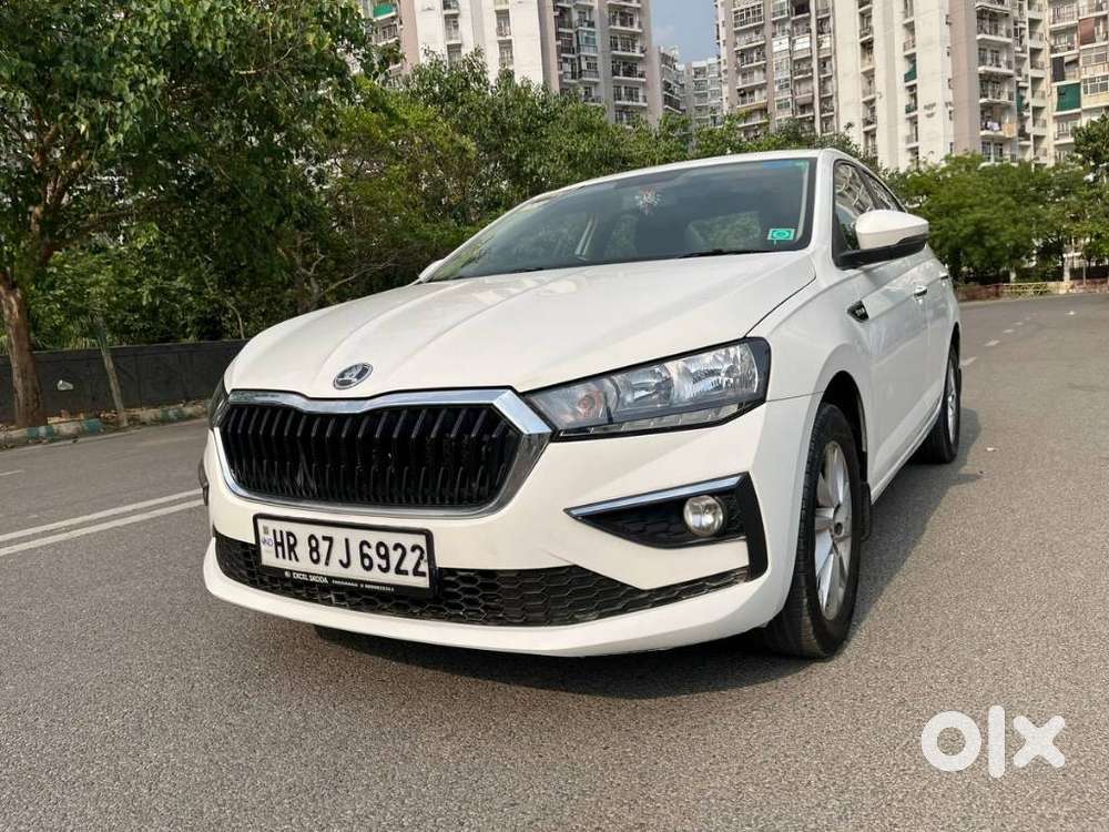 Skoda Slavia 1.0 Ambition Tsi At, 2022, Petrol