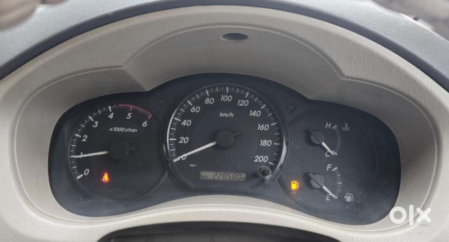 Toyota Innova 2.5 G (diesel) 7 Seater Bs Iv, 2014, Diesel