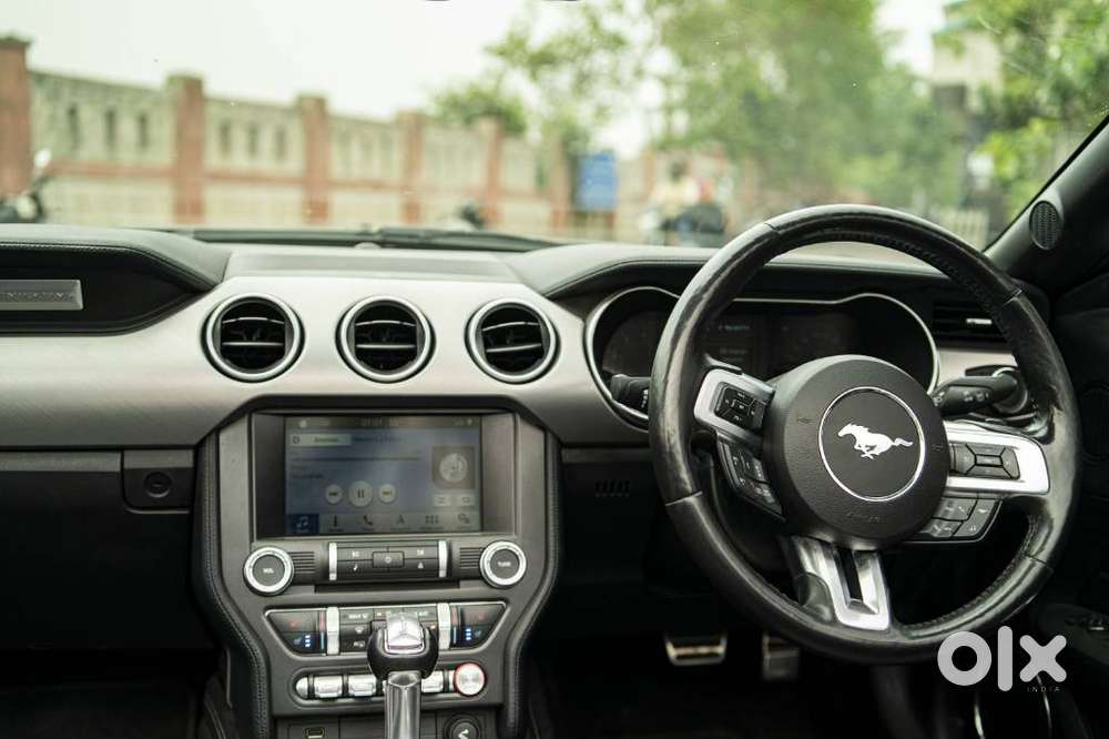 Ford Mustang V8, 2025, Petrol