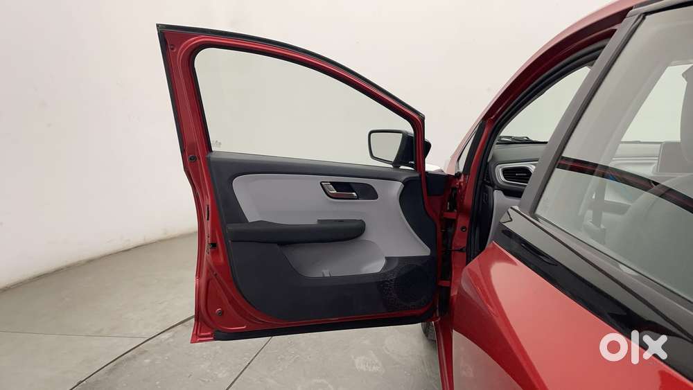 Tata Altroz Xz, 2021, Petrol