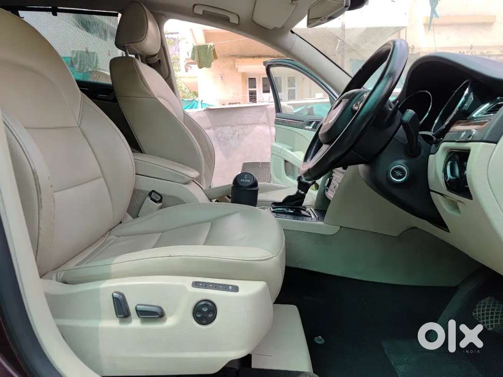 Skoda Superb Ambition 2012 Diesel