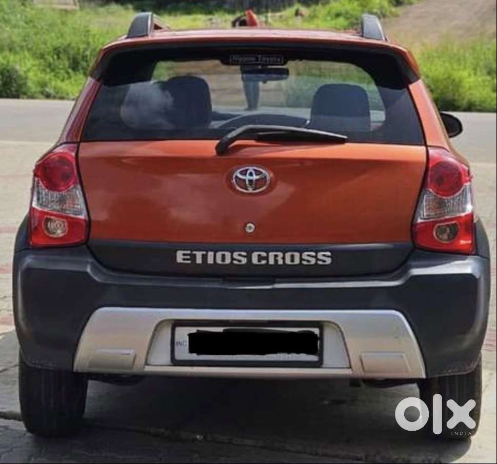 Toyota Etios Cross 2015 Diesel Well Maintained