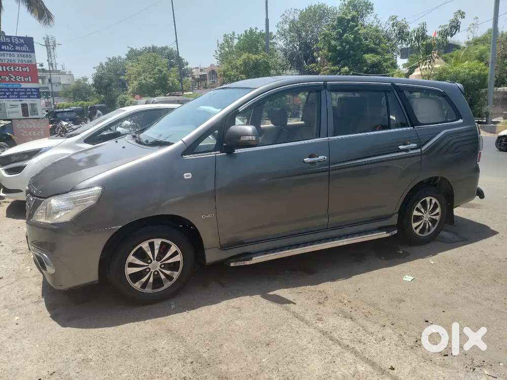 Toyota Innova 2010 Diesel Well Maintained