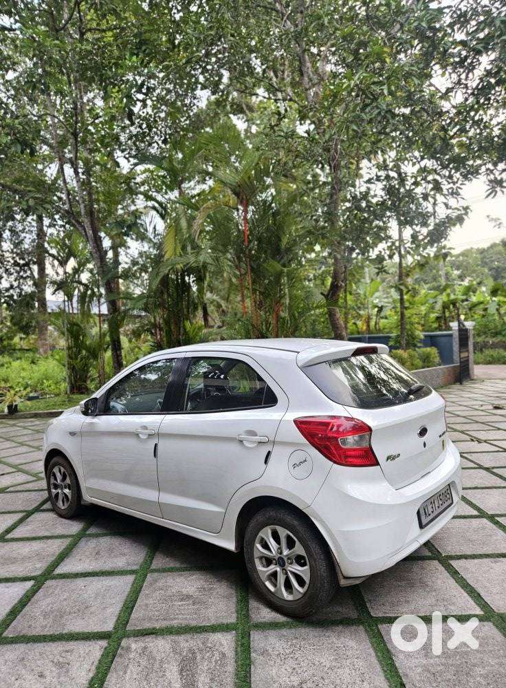 Ford Figo Petrol Titanium, 2016, Petrol