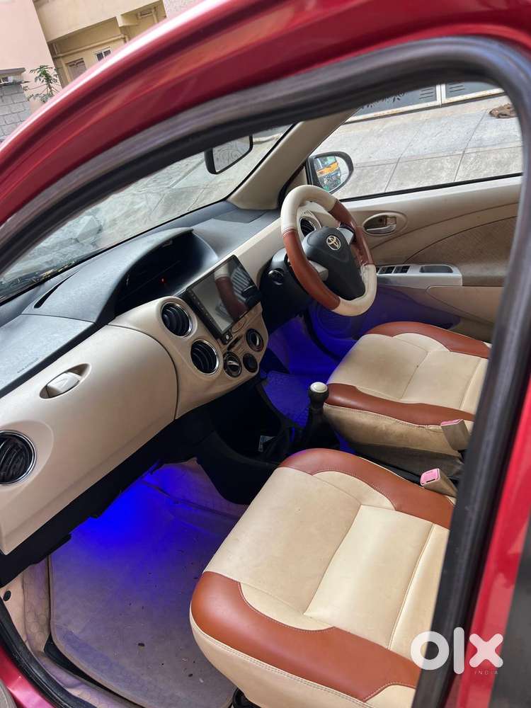 Toyota Etios 1.5 V, 2017, Petrol