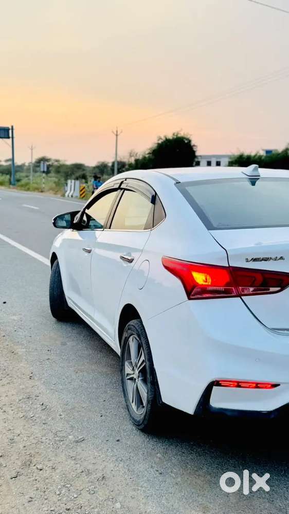 Hyundai Verna Crdi Manual 2017 |