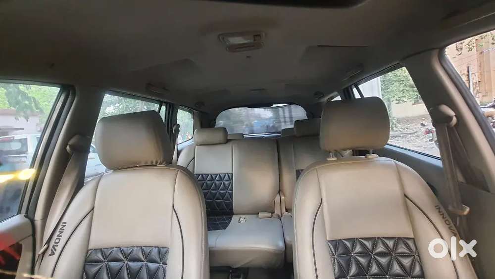 Toyota Innova 2010 Diesel Well Maintained