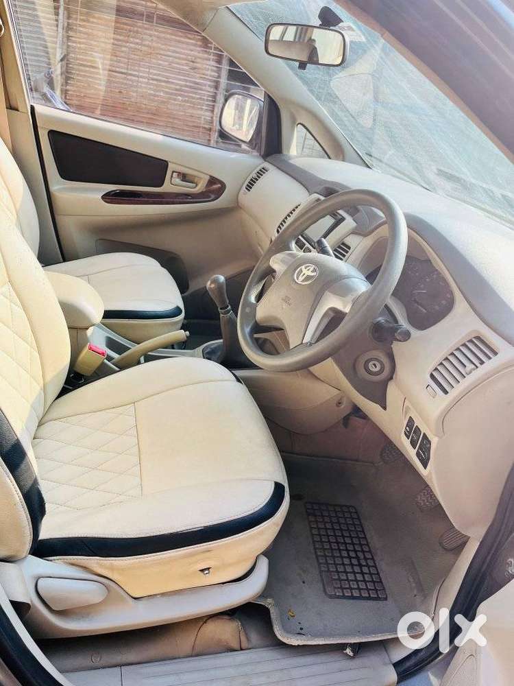 Toyota Innova 2.5 G (diesel) 7 Seater, 2015, Diesel