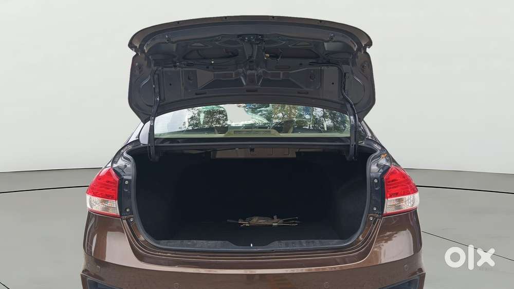 Maruti Suzuki Ciaz Zxi Plus, 2015, Petrol