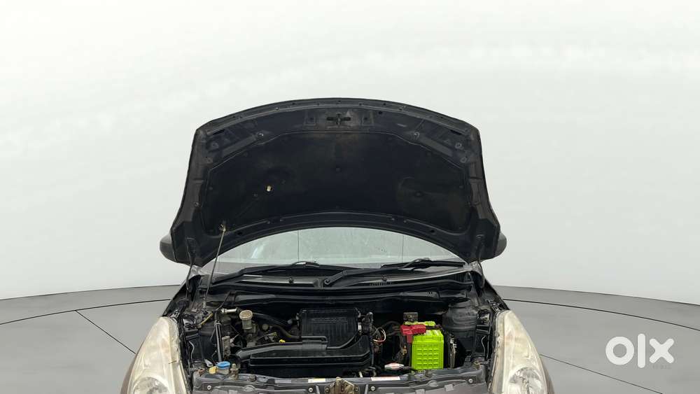 Maruti Suzuki Swift 1.2 Lxi (o), 2017, Petrol