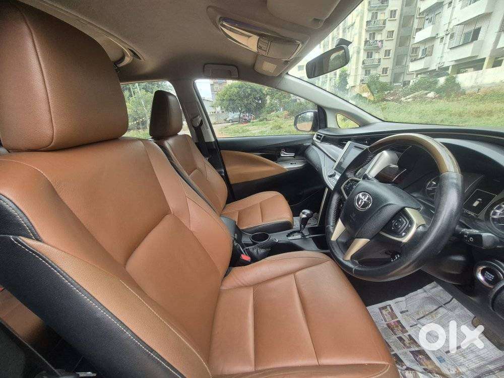 Toyota Innova Crysta 2.8 Zx At, 2016, Petrol