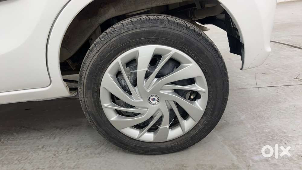 Maruti Suzuki Alto K10 1.0 Vxi Amt, 2015, Petrol