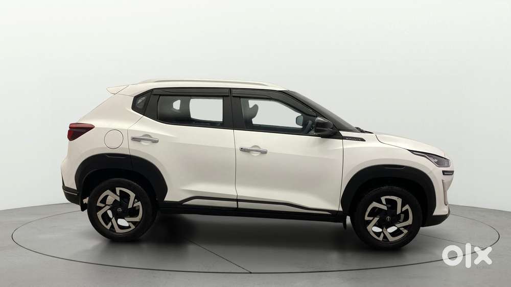 Nissan Magnite 1.0 Xv Turbo Cvt, 2022, Petrol