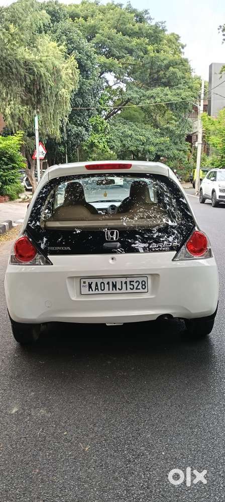 Honda Brio V Mt, 2014, Petrol