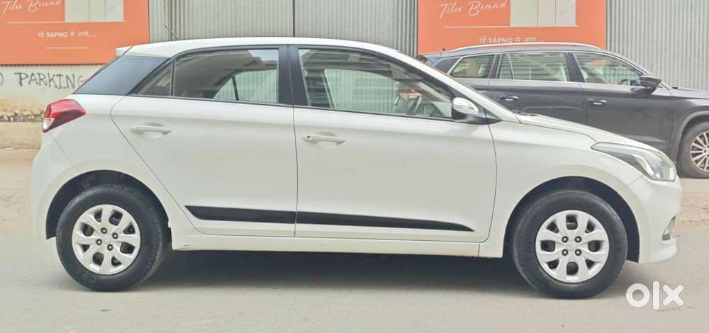 Hyundai Elite I20 1.4 Sportz (o) Crdi, 2015, Diesel