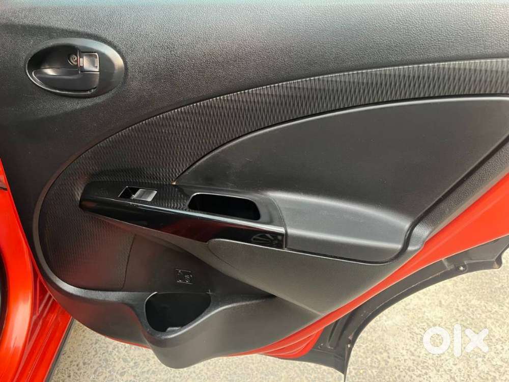 Toyota Etios Cross, 2015, Petrol