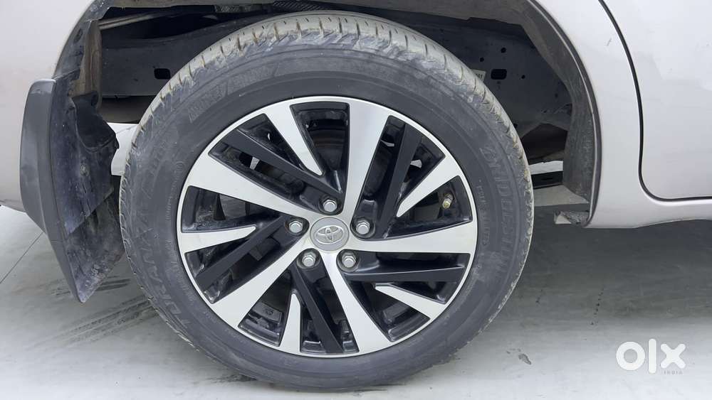 Toyota Innova Crysta [2020-ongoing] 2.7 Zx At 7 Str, 2022, Petrol