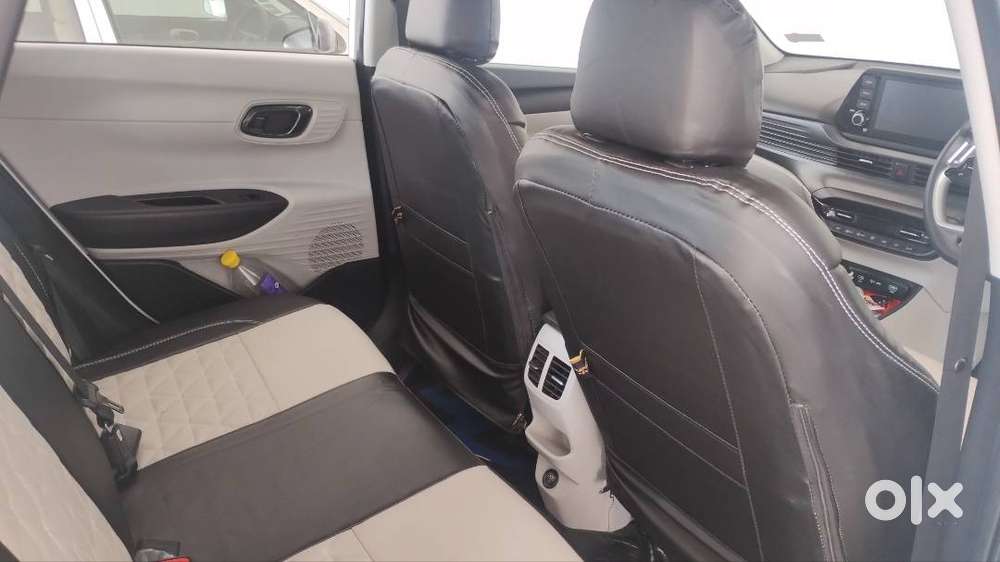 Professor Automatic Car With Sunroof In Excellent Condition