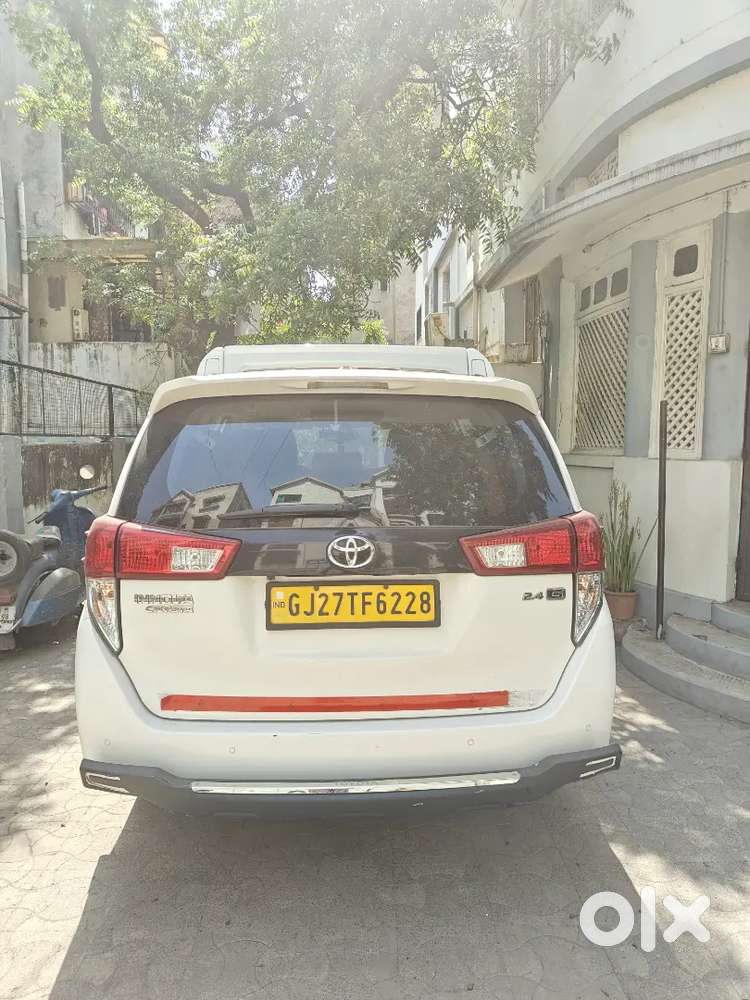 Innova Crysta Gx Plus 8 Seater Yaxi For Sale